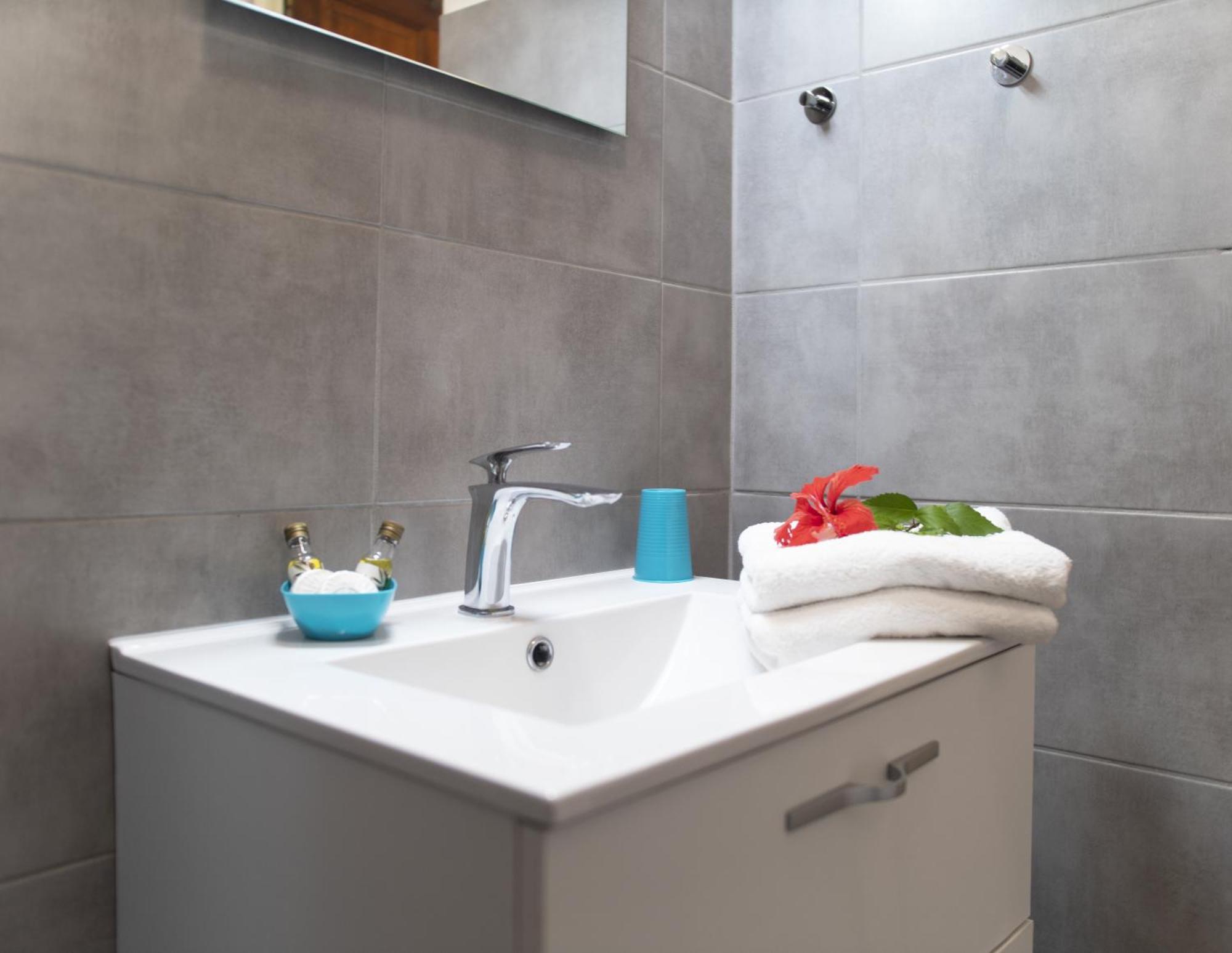 Residence Ti'Keol - Appartements Avec Terrasse 2 A 4 Personnes, Piscine Sainte-Anne Ngoại thất bức ảnh
