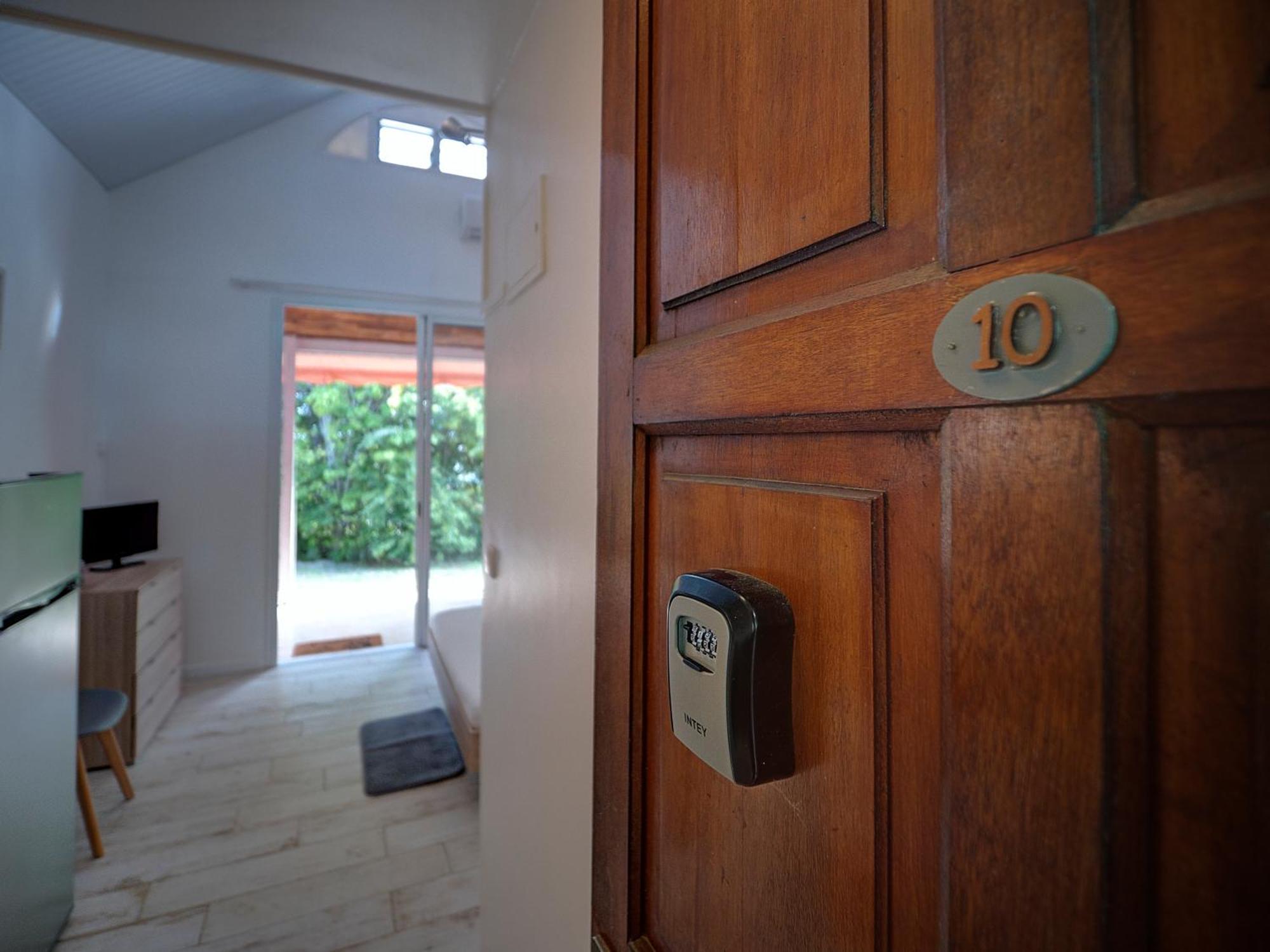 Residence Ti'Keol - Appartements Avec Terrasse 2 A 4 Personnes, Piscine Sainte-Anne Ngoại thất bức ảnh